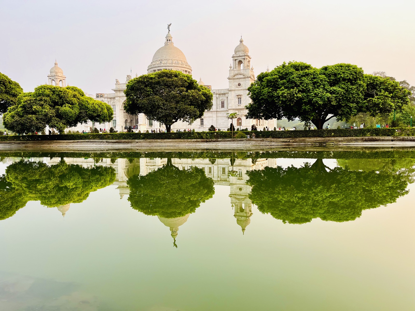 Victoria Memorial Lake Reflection